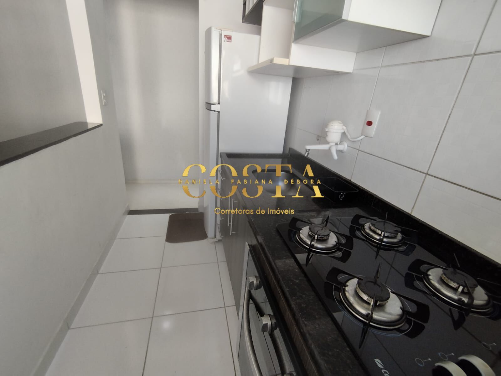 Apartamento à venda com 3 quartos, 64m² - Foto 4