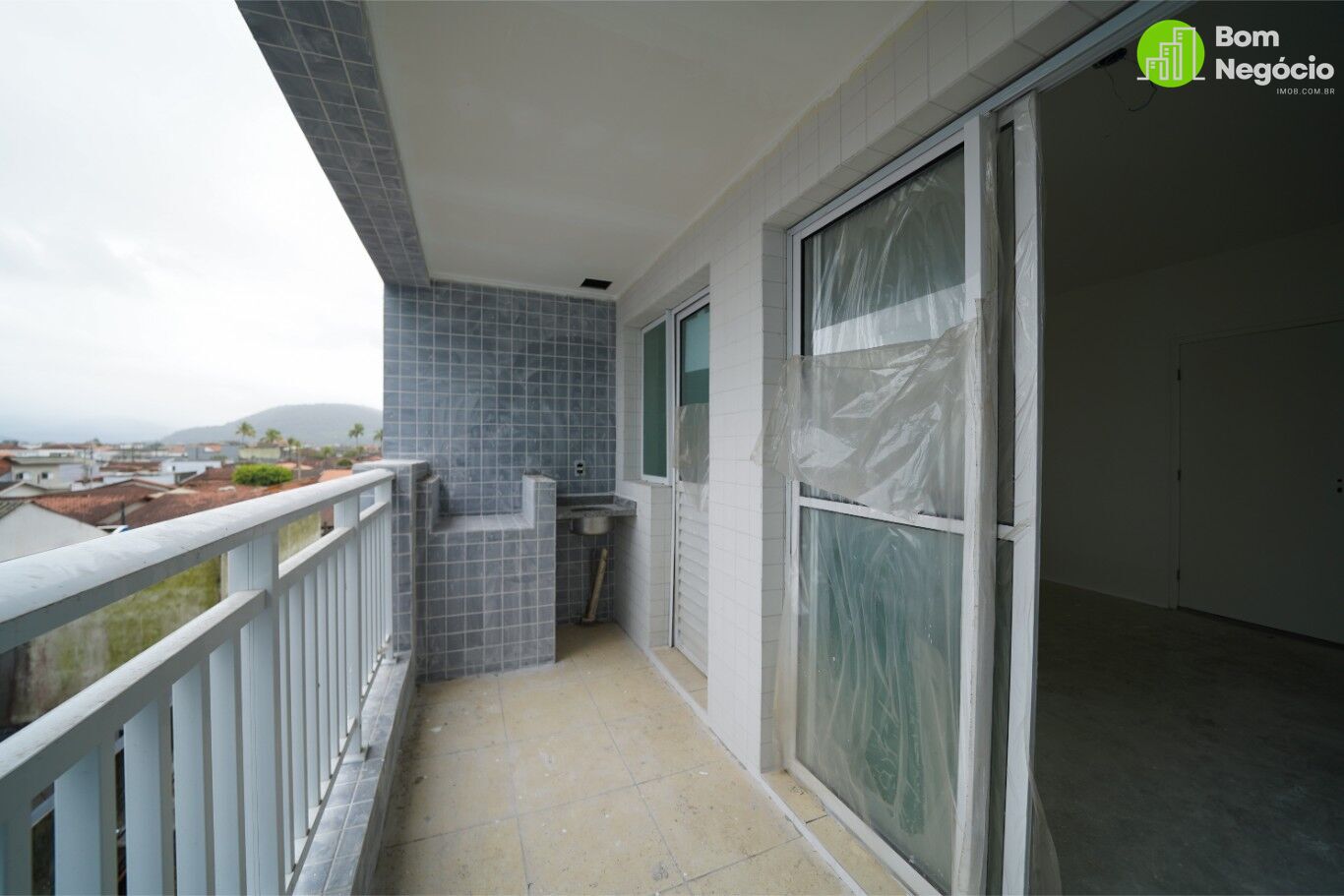 Apartamento à venda com 2 quartos, 60m² - Foto 2