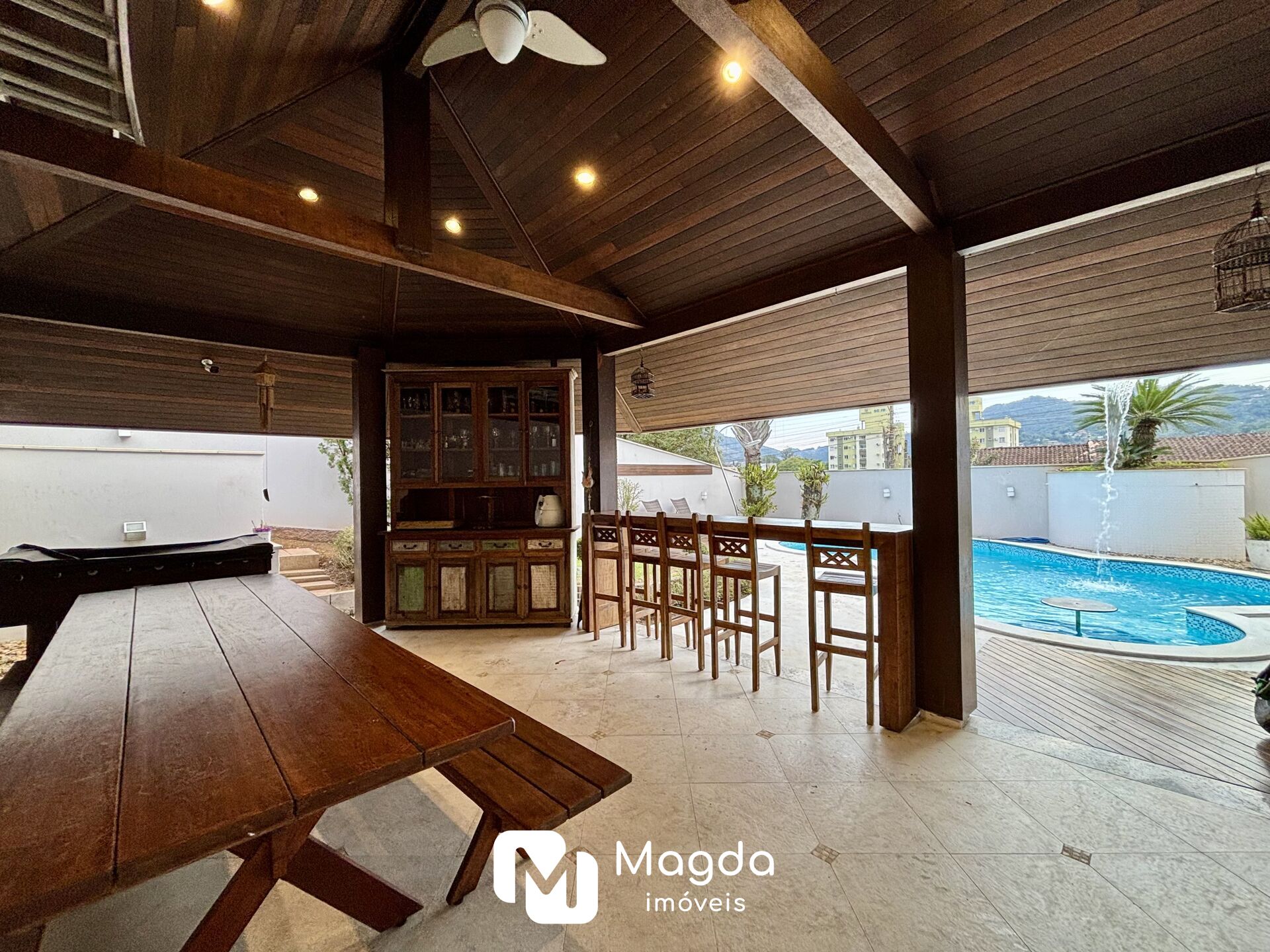 Casa de 3 quartos, 313m² no bairro Velha Central, em Blumenau | Eu Corretor