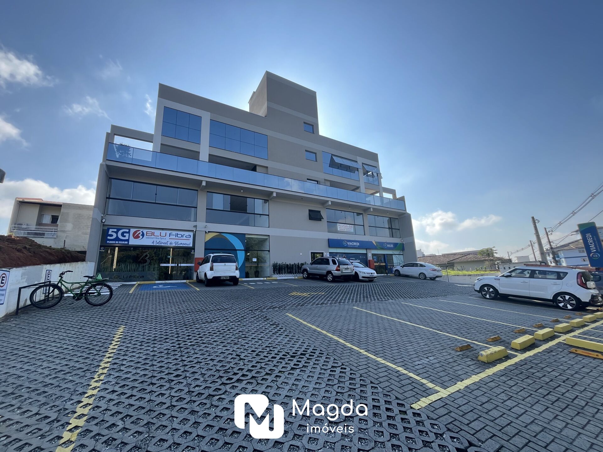 Sala Comercial de 100m² no bairro Velha, em Blumenau | Eu Corretor
