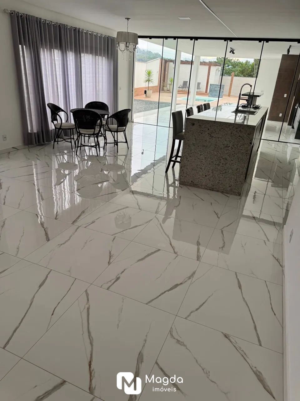 Casa de 3 quartos, 350m² no bairro Fortaleza Alta, em Blumenau | Eu Corretor