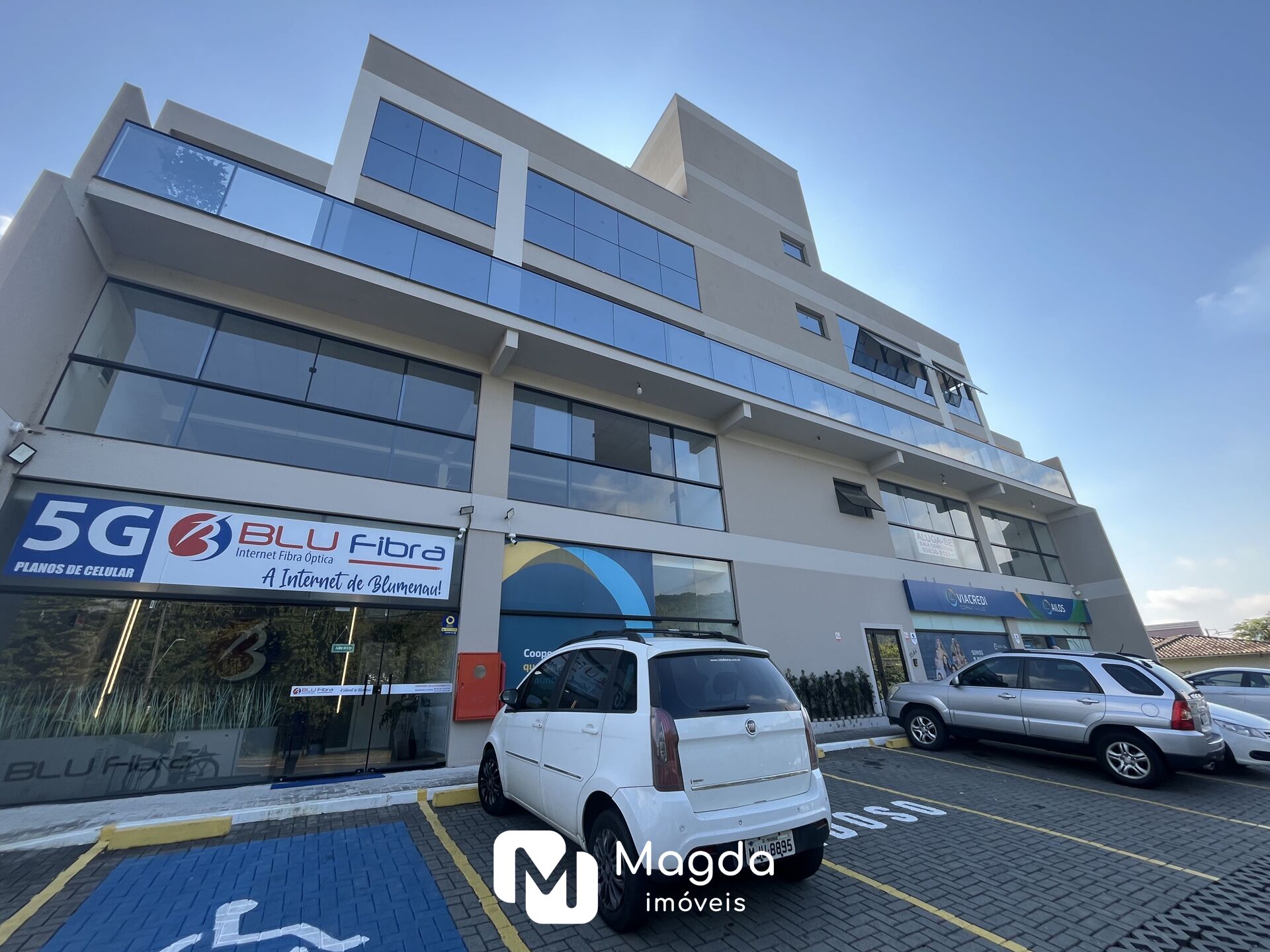 Sala Comercial de 80m² no bairro Velha, em Blumenau | Eu Corretor