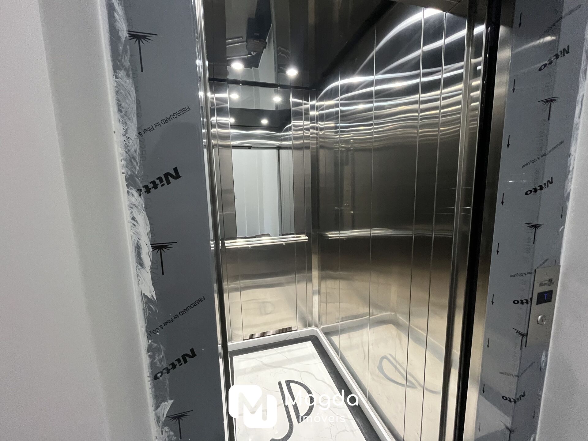 Sala Comercial de 80m² no bairro Velha, em Blumenau | Eu Corretor