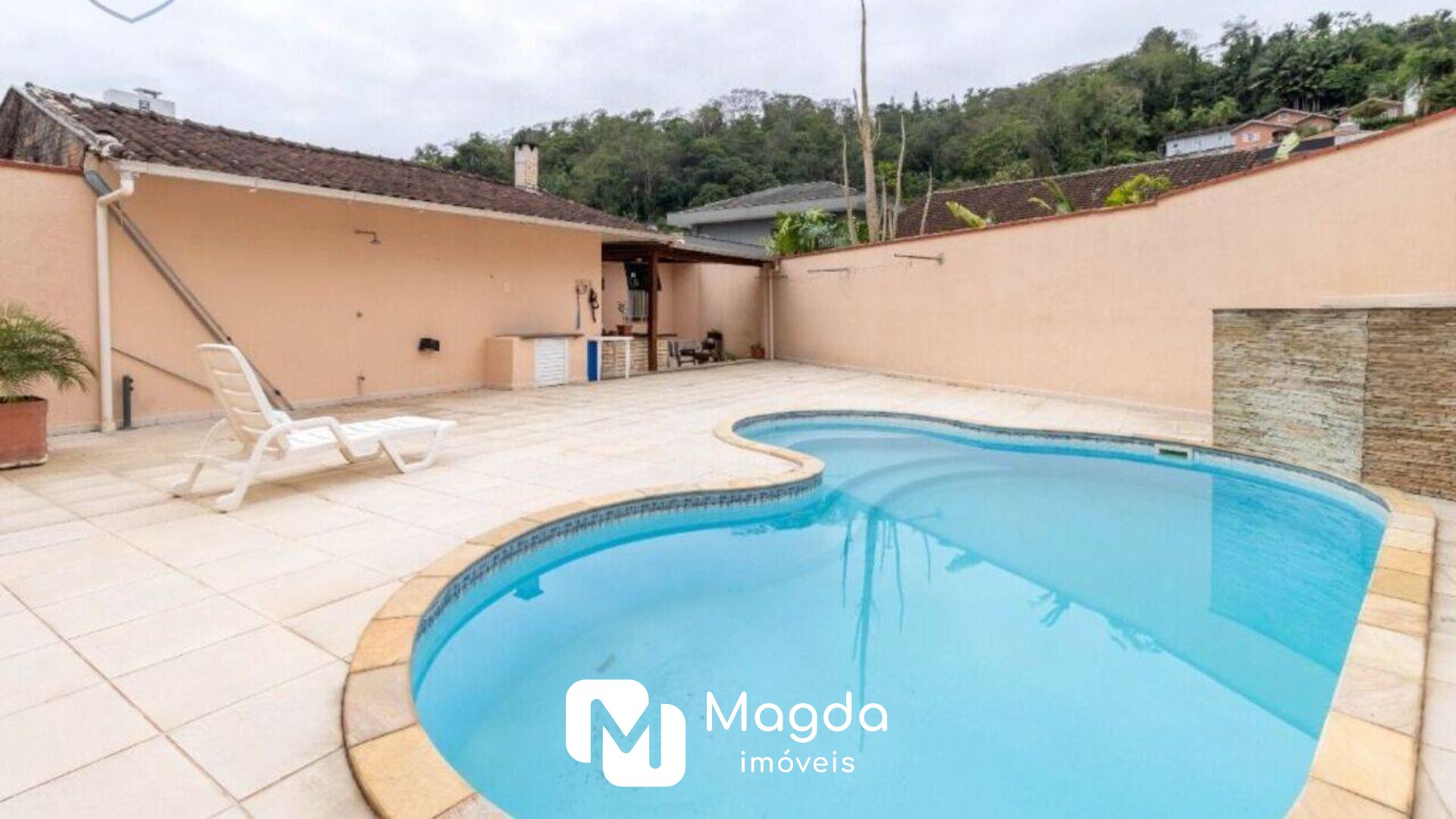 Casa de 3 quartos, 160m² no bairro Centro, em Blumenau | Eu Corretor