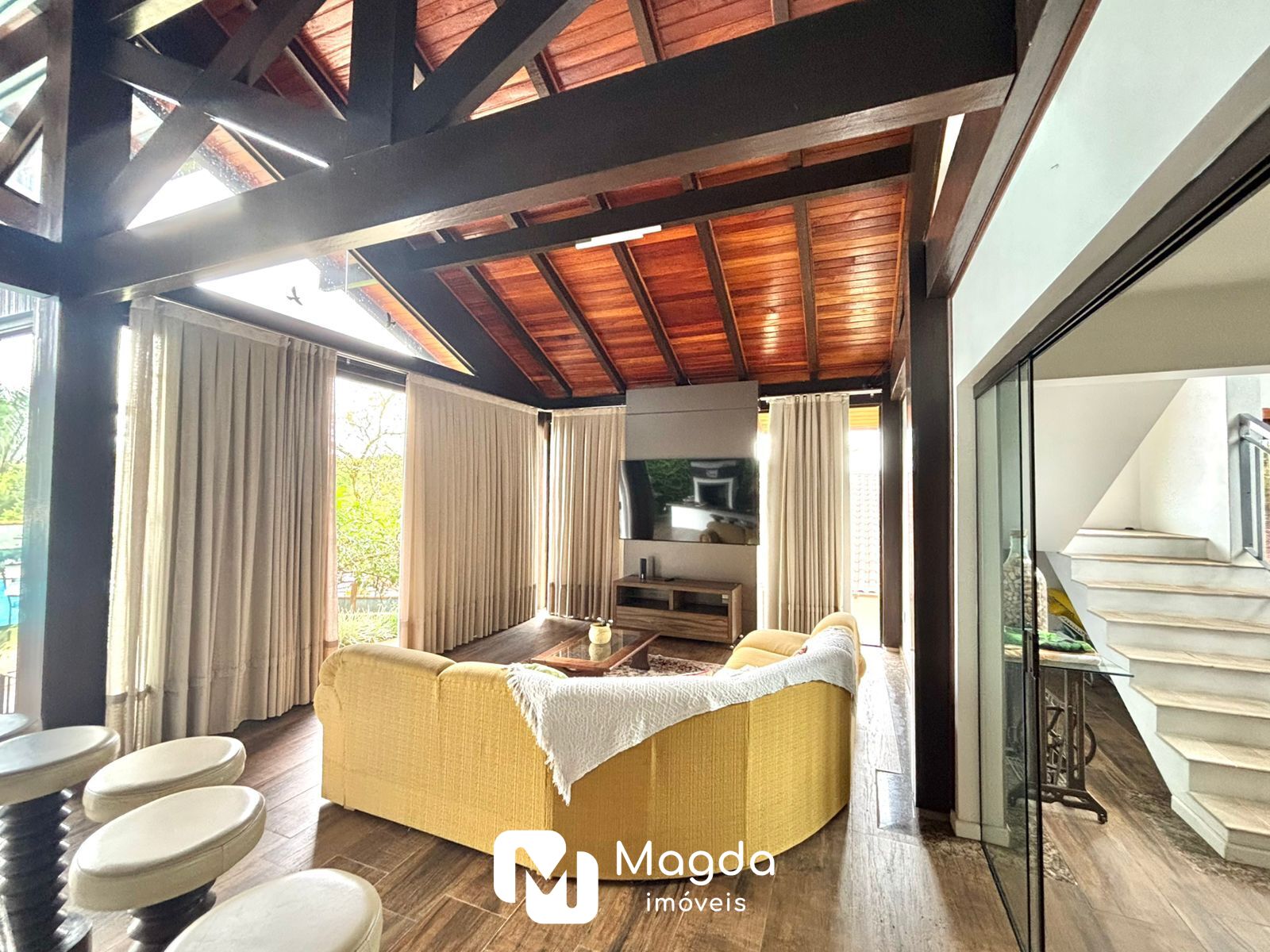 Casa de 6 quartos, 368m² no bairro Velha, em Blumenau | Eu Corretor