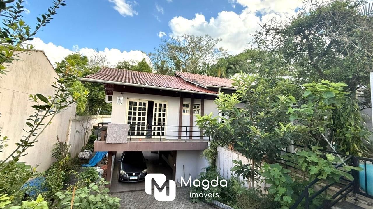 Casa de 3 quartos, 376m² no bairro Água Verde, em Blumenau | Eu Corretor