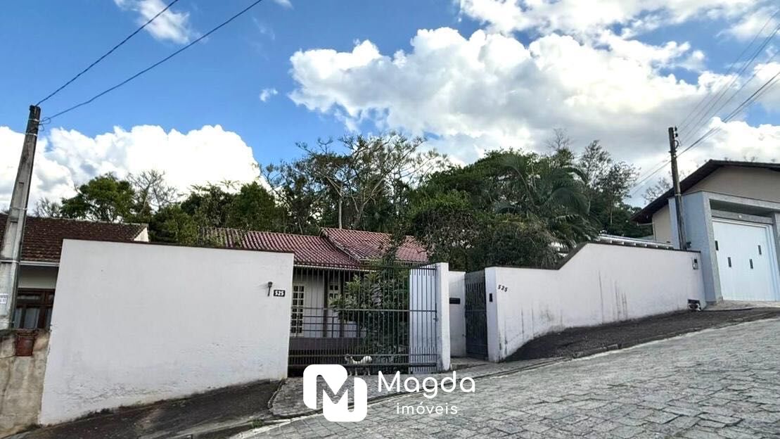 Casa de 3 quartos, 376m² no bairro Água Verde, em Blumenau | Eu Corretor