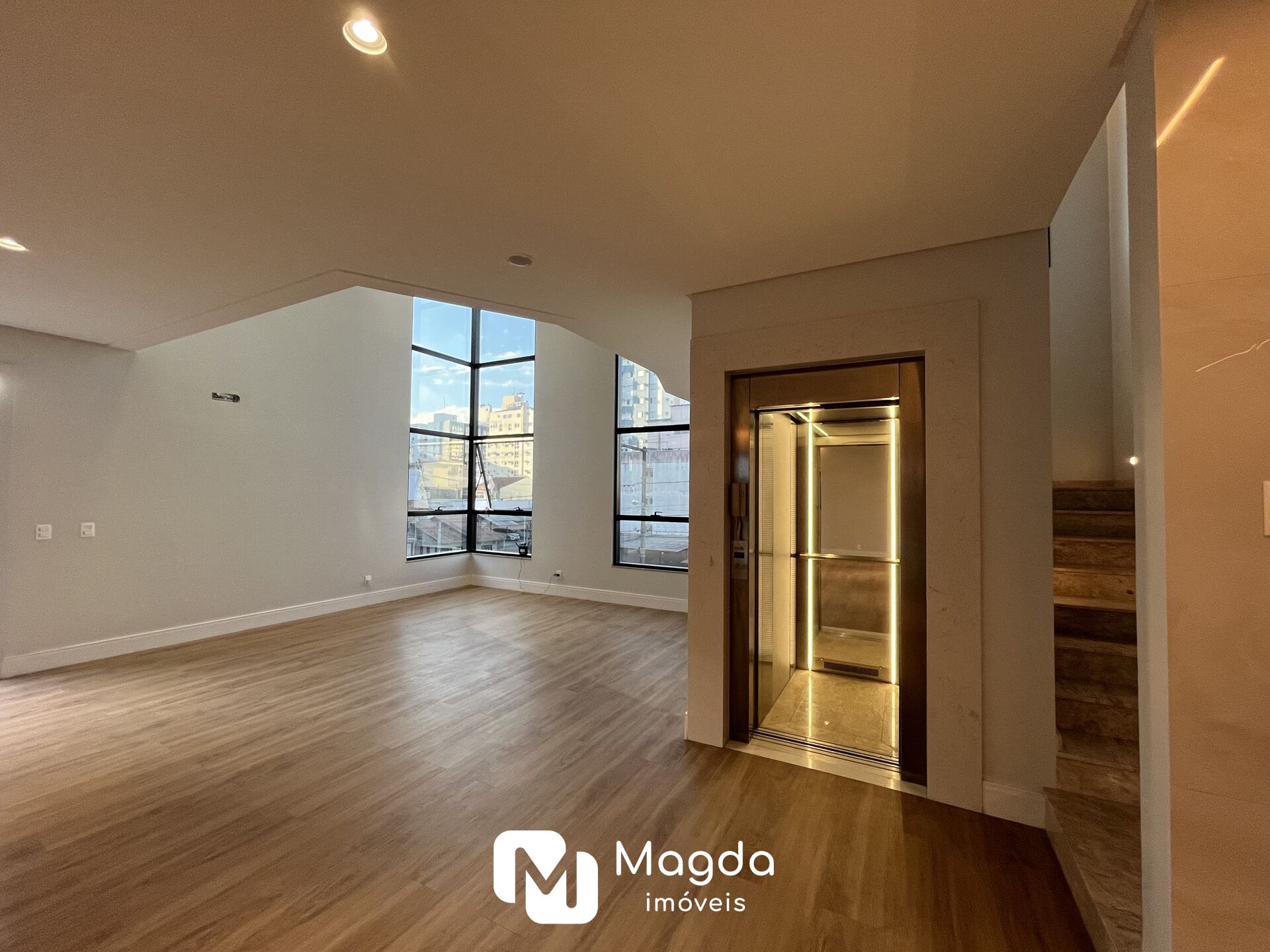 Casa de 3 quartos, 373m² no bairro Vila Nova, em Blumenau | Eu Corretor
