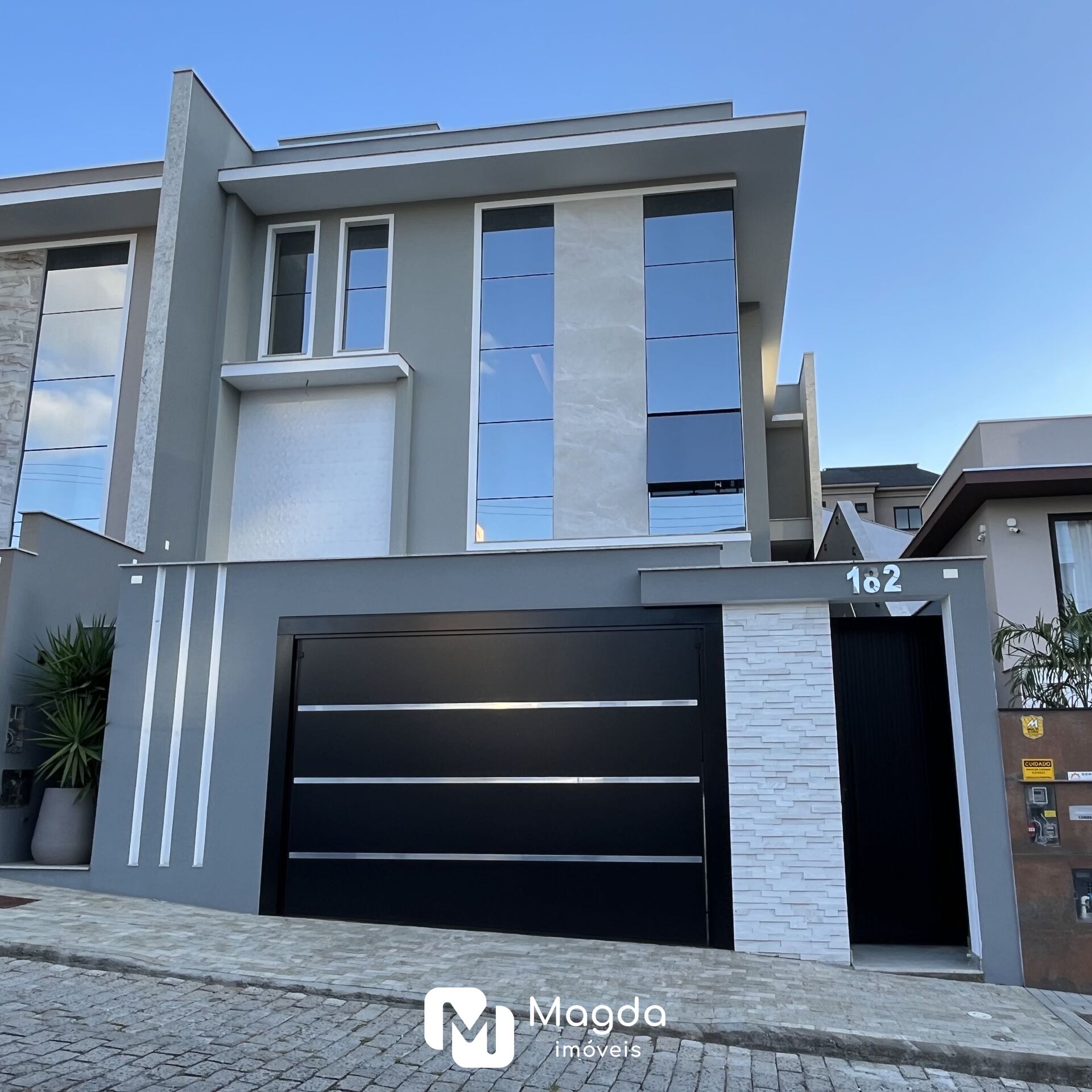 Casa de 3 quartos, 373m² no bairro Vila Nova, em Blumenau | Eu Corretor