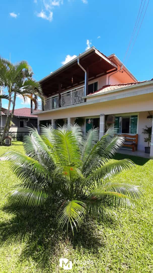 Casa de 3 quartos, 140m² no bairro Coloninha, em Gaspar | Eu Corretor
