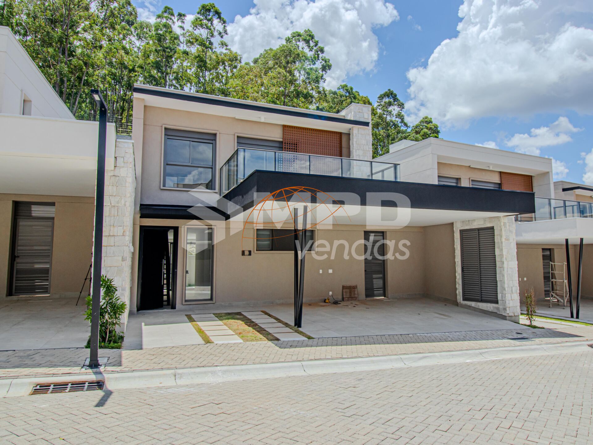 Casa, 3 quartos, 230 m² - Foto 2