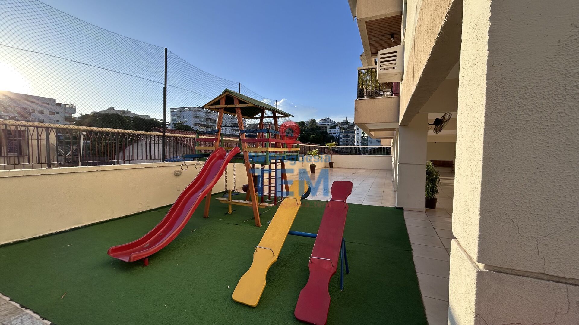 Apartamento à venda com 2 quartos, 63m² - Foto 14
