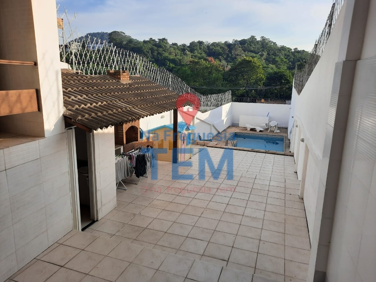 Casa à venda com 4 quartos, 380m² - Foto 9