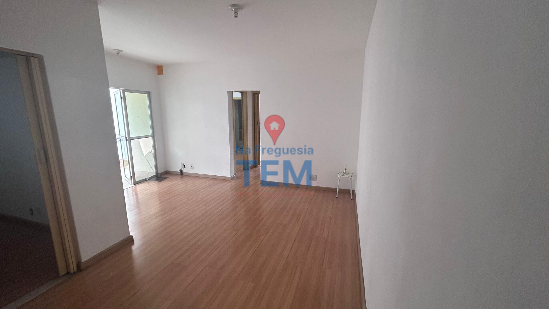 Apartamento à venda com 2 quartos, 73m² - Foto 2