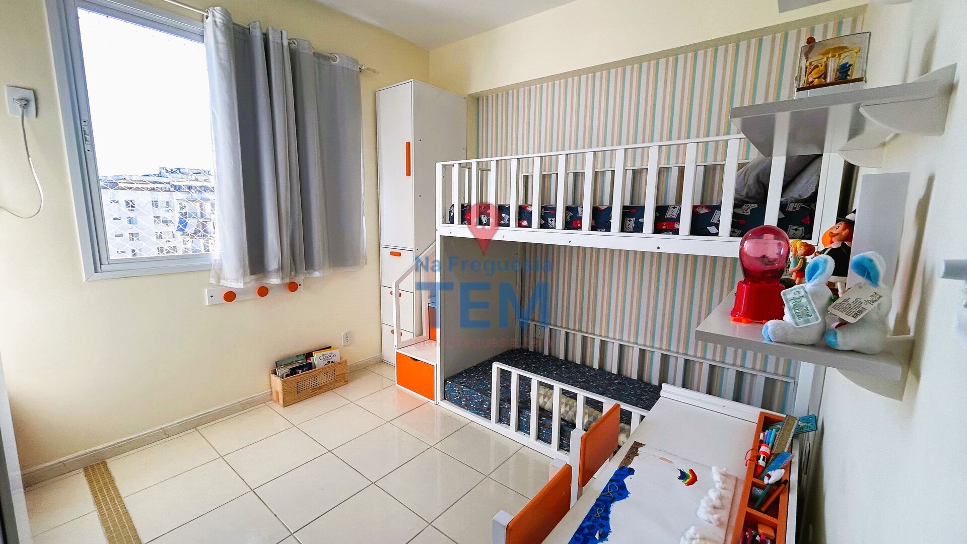 Apartamento à venda com 2 quartos, 75m² - Foto 4