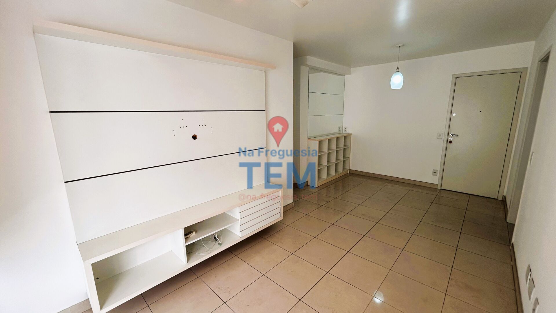 Apartamento à venda com 2 quartos, 67m² - Foto 3