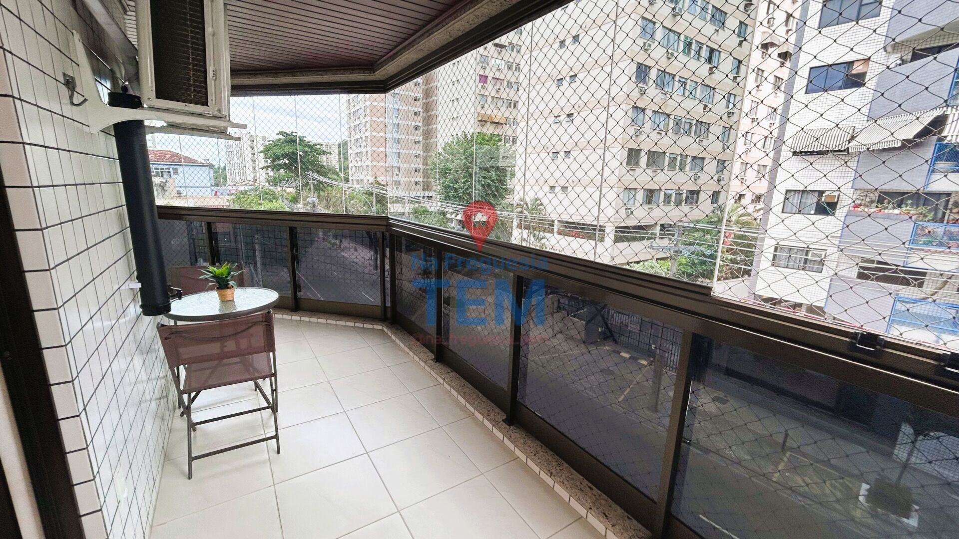 Apartamento para alugar com 3 quartos, 96m² - Foto 7