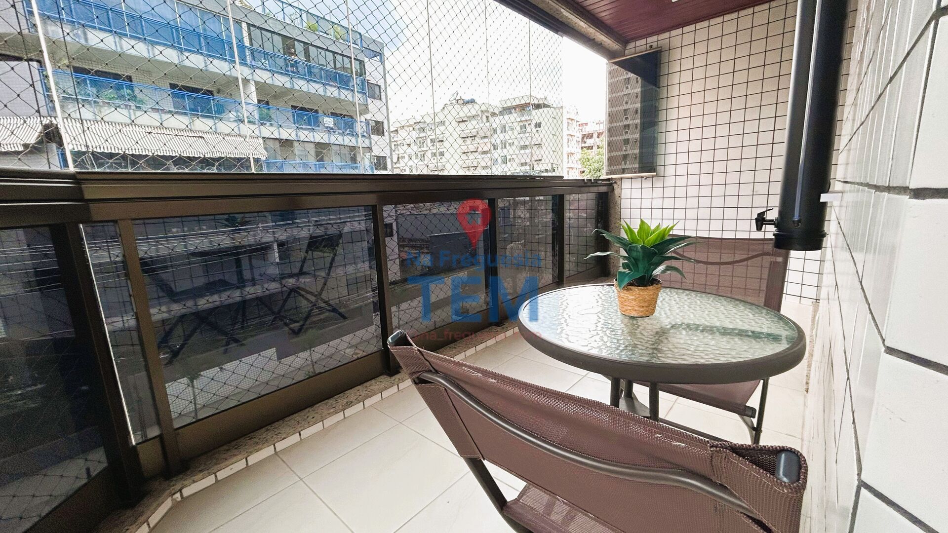 Apartamento para alugar com 3 quartos, 96m² - Foto 8