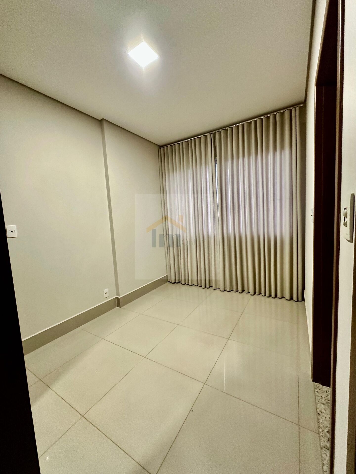 Apartamento à venda com 3 quartos, 117m² - Foto 3