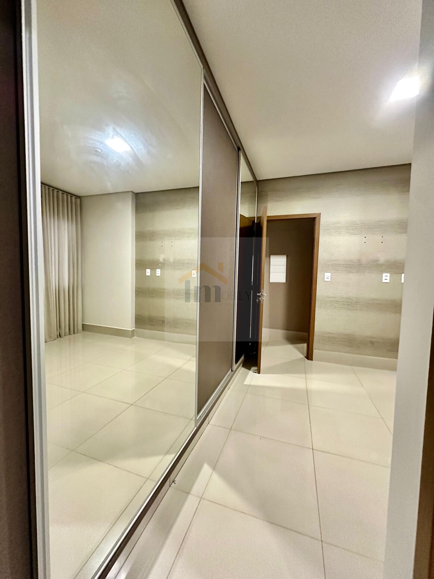 Apartamento à venda com 3 quartos, 117m² - Foto 9