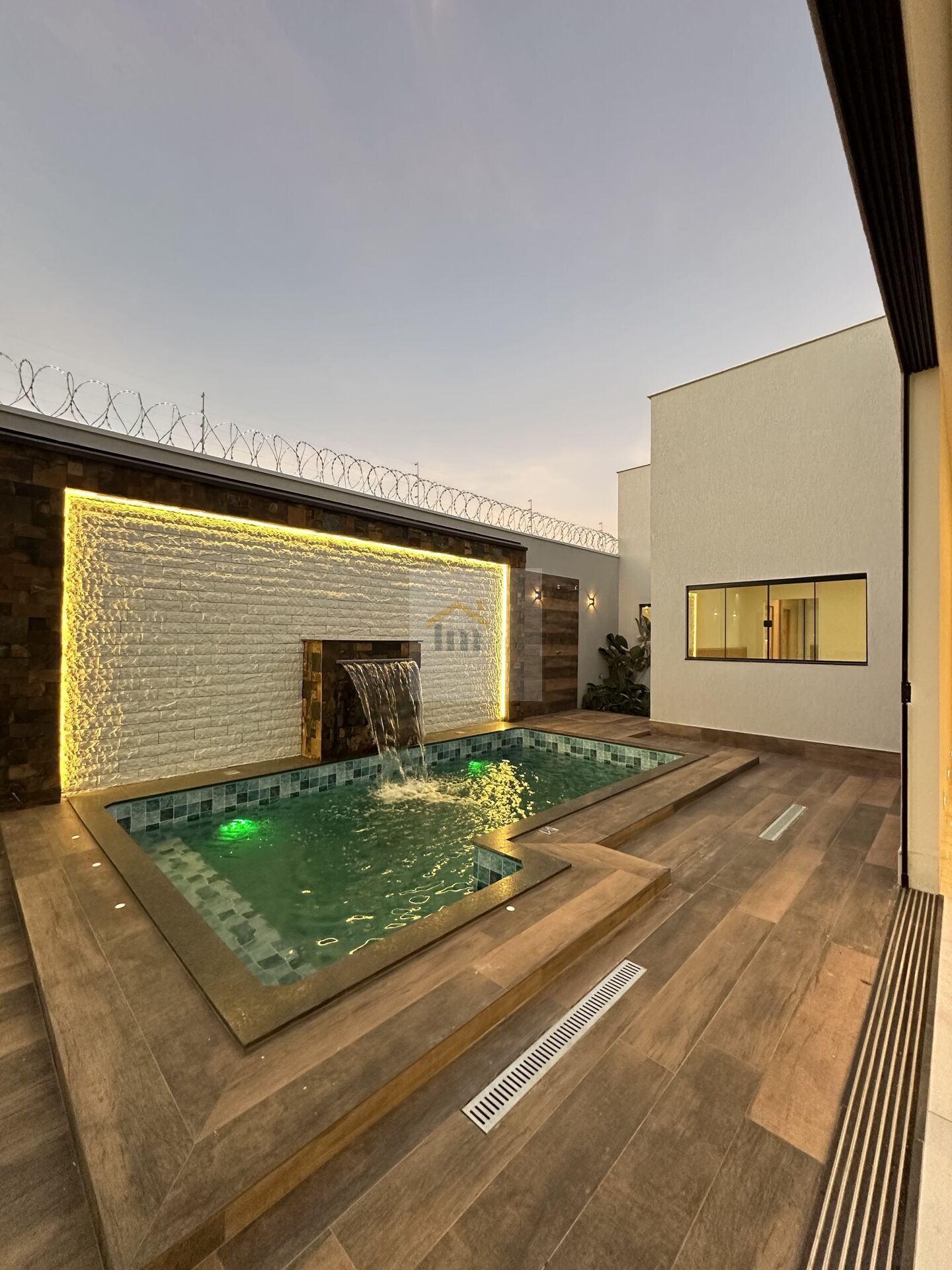 Casa à venda com 3 quartos, 200m² - Foto 5