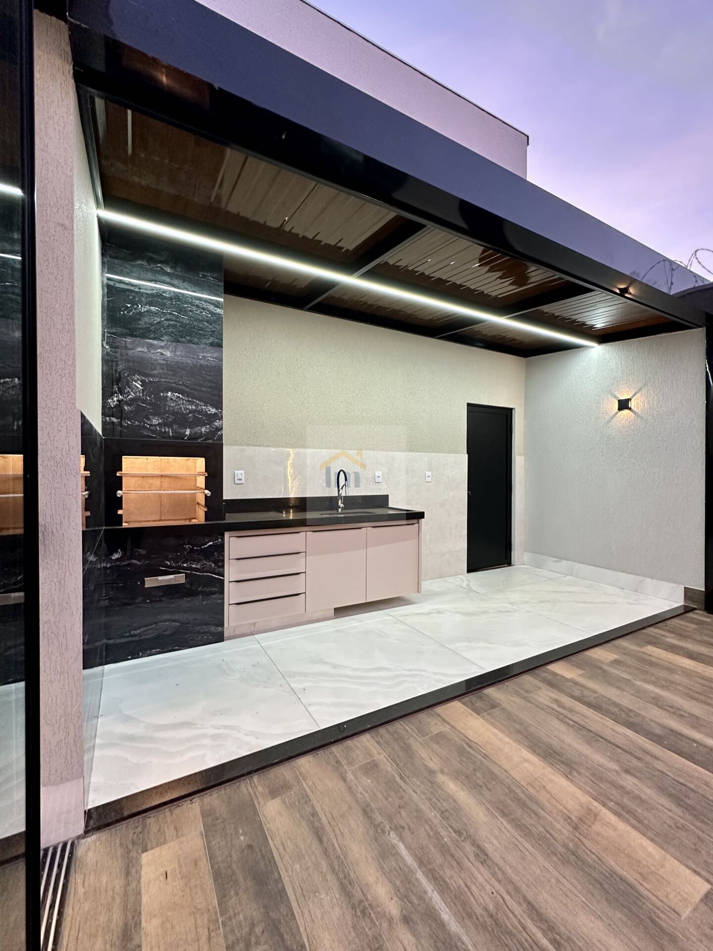 Casa à venda com 3 quartos, 200m² - Foto 25