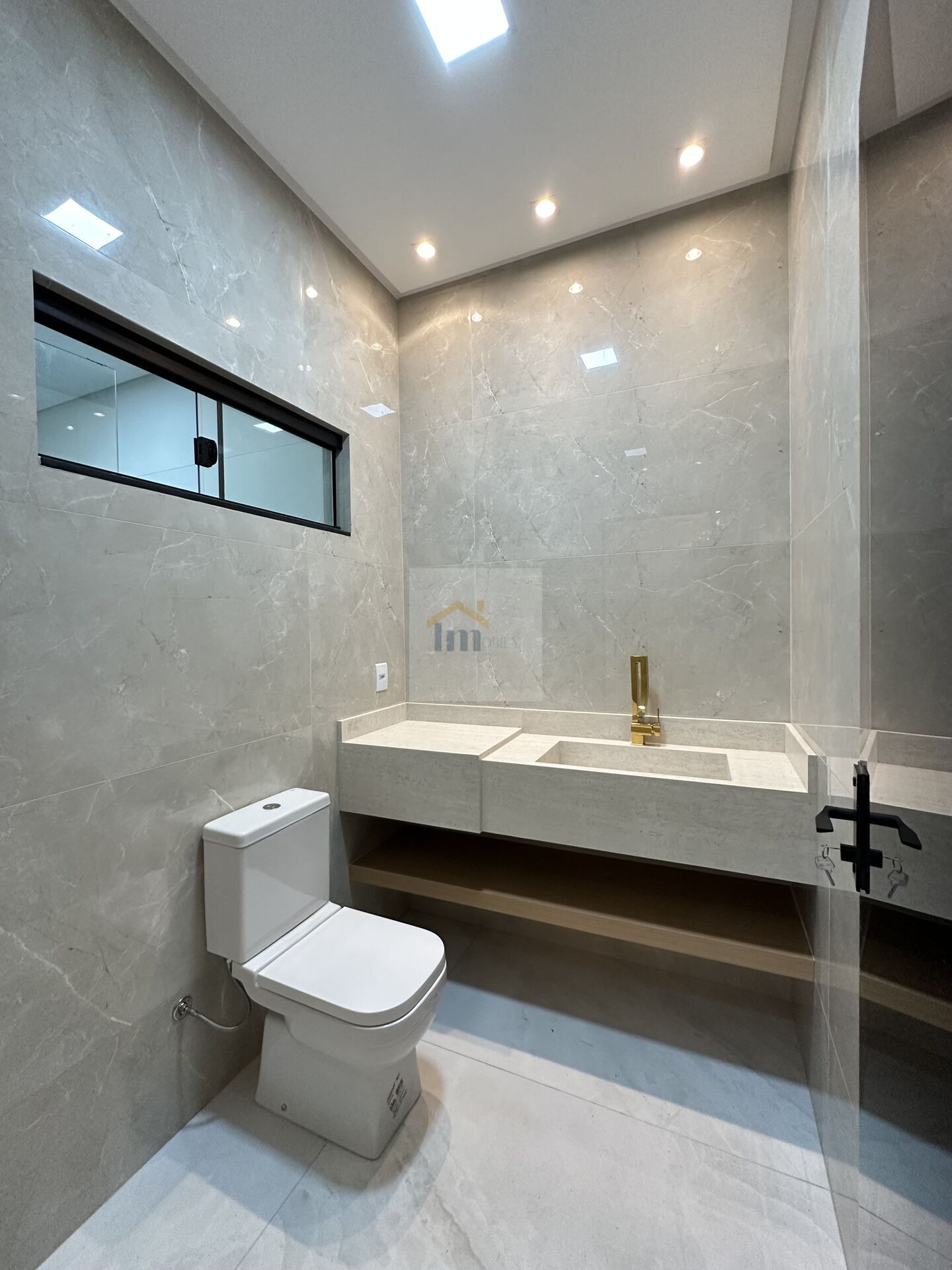 Casa à venda com 3 quartos, 200m² - Foto 18