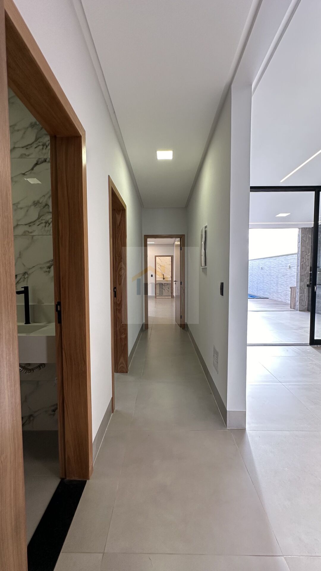 Casa à venda com 3 quartos, 177m² - Foto 18