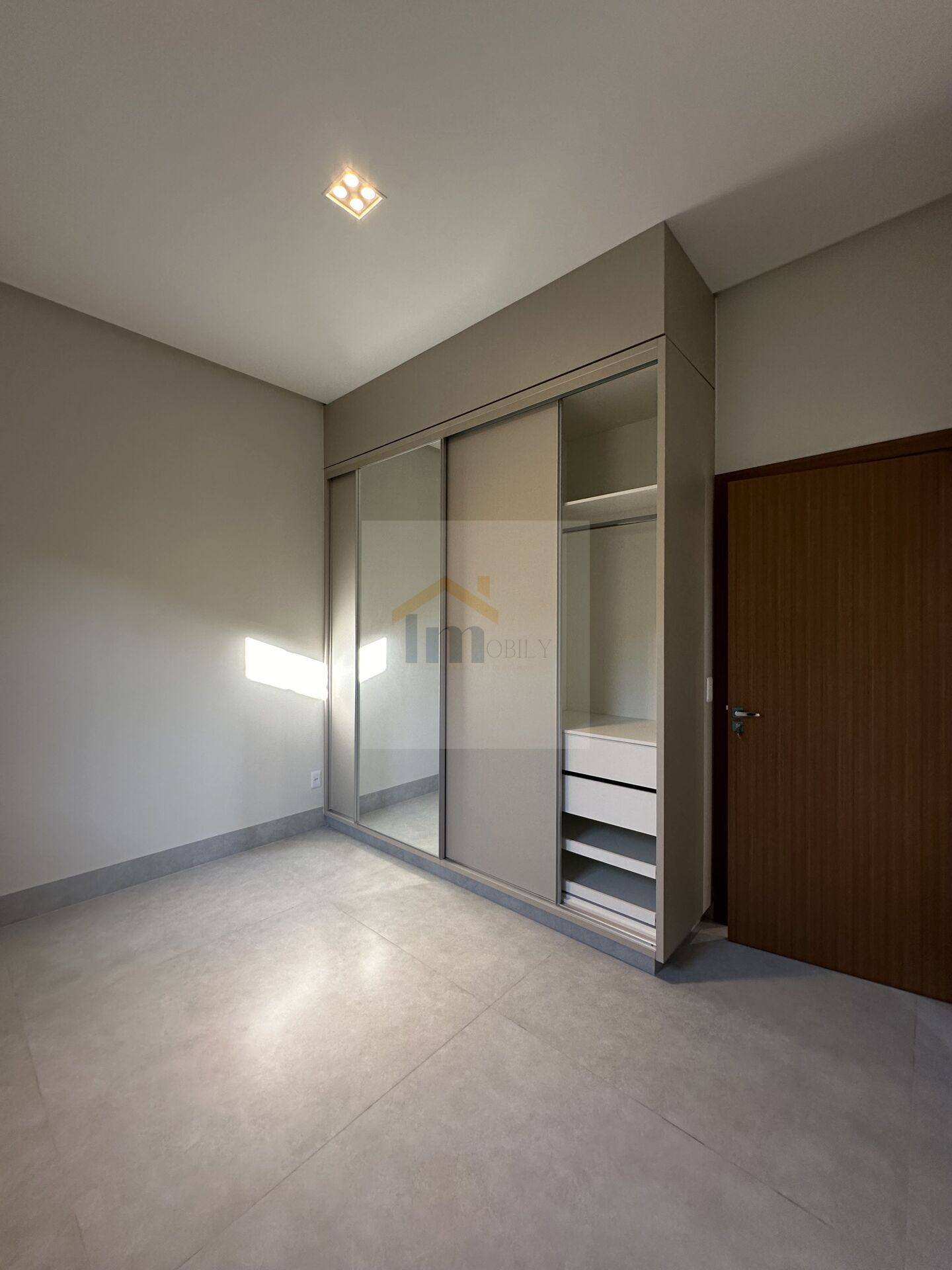 Casa à venda com 3 quartos, 213m² - Foto 6