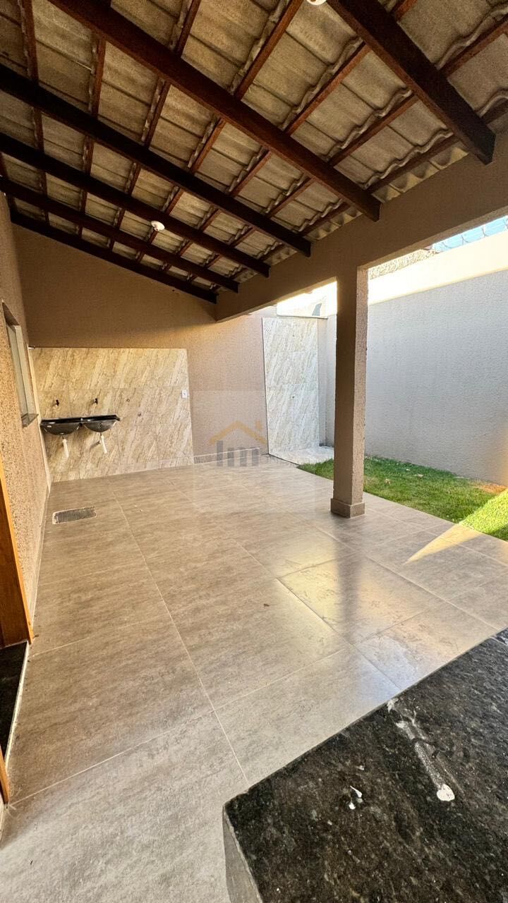 Casa à venda com 3 quartos, 121m² - Foto 14