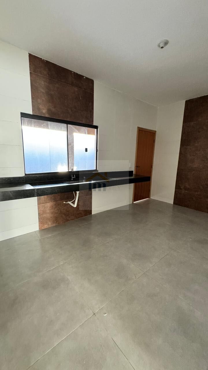 Casa à venda com 3 quartos, 121m² - Foto 4