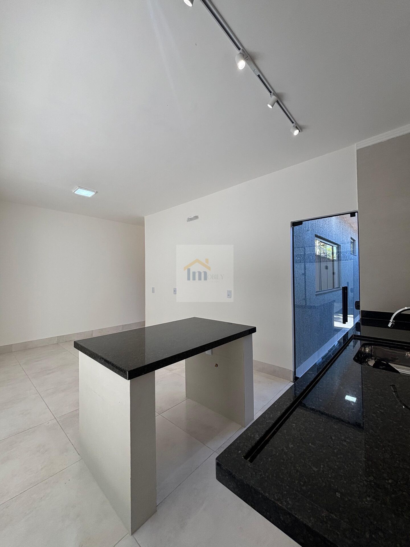 Casa à venda com 3 quartos, 129m² - Foto 14