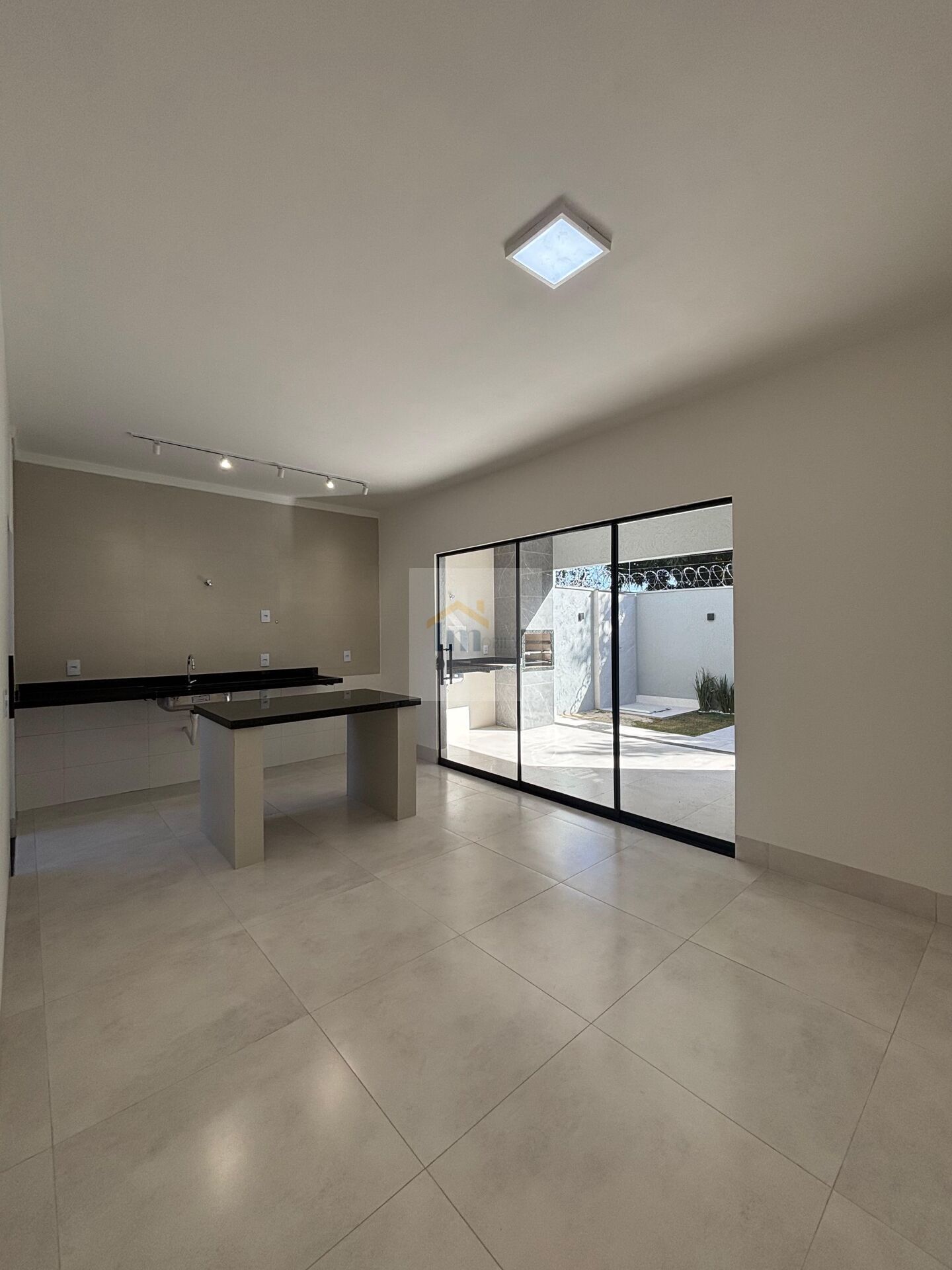 Casa à venda com 3 quartos, 129m² - Foto 5