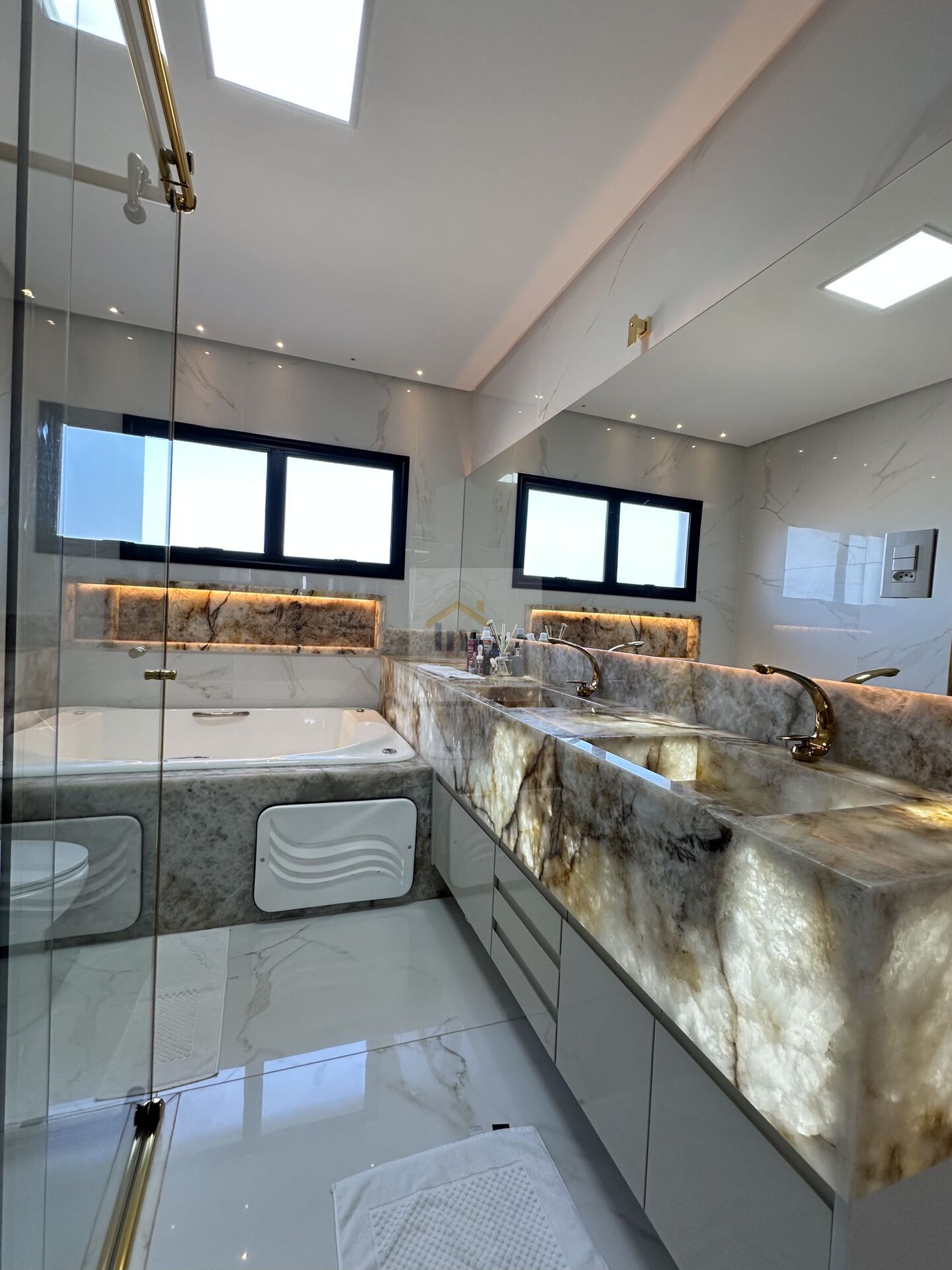 Casa à venda com 3 quartos, 384m² - Foto 30