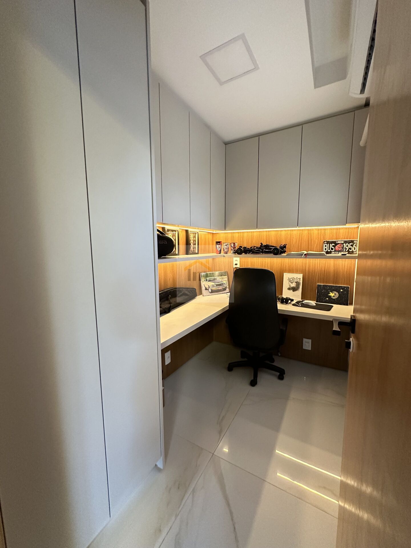 Casa à venda com 3 quartos, 384m² - Foto 16