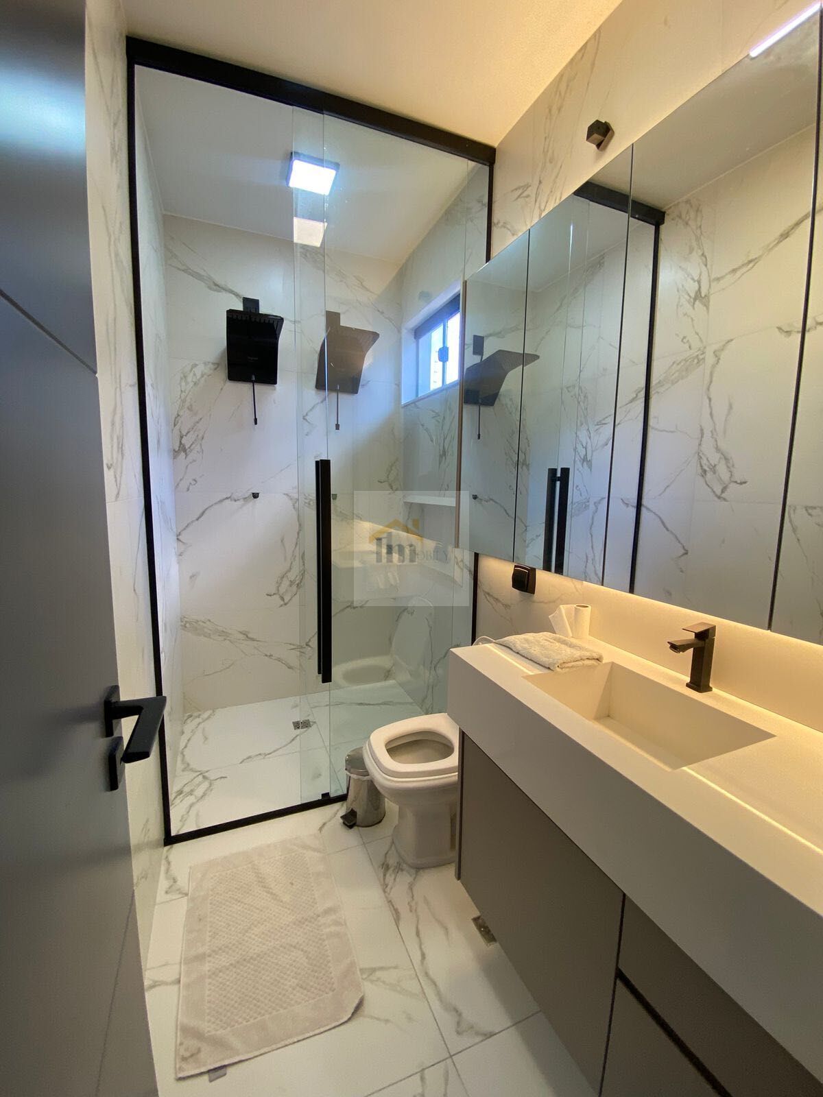 Casa à venda com 4 quartos, 200m² - Foto 4