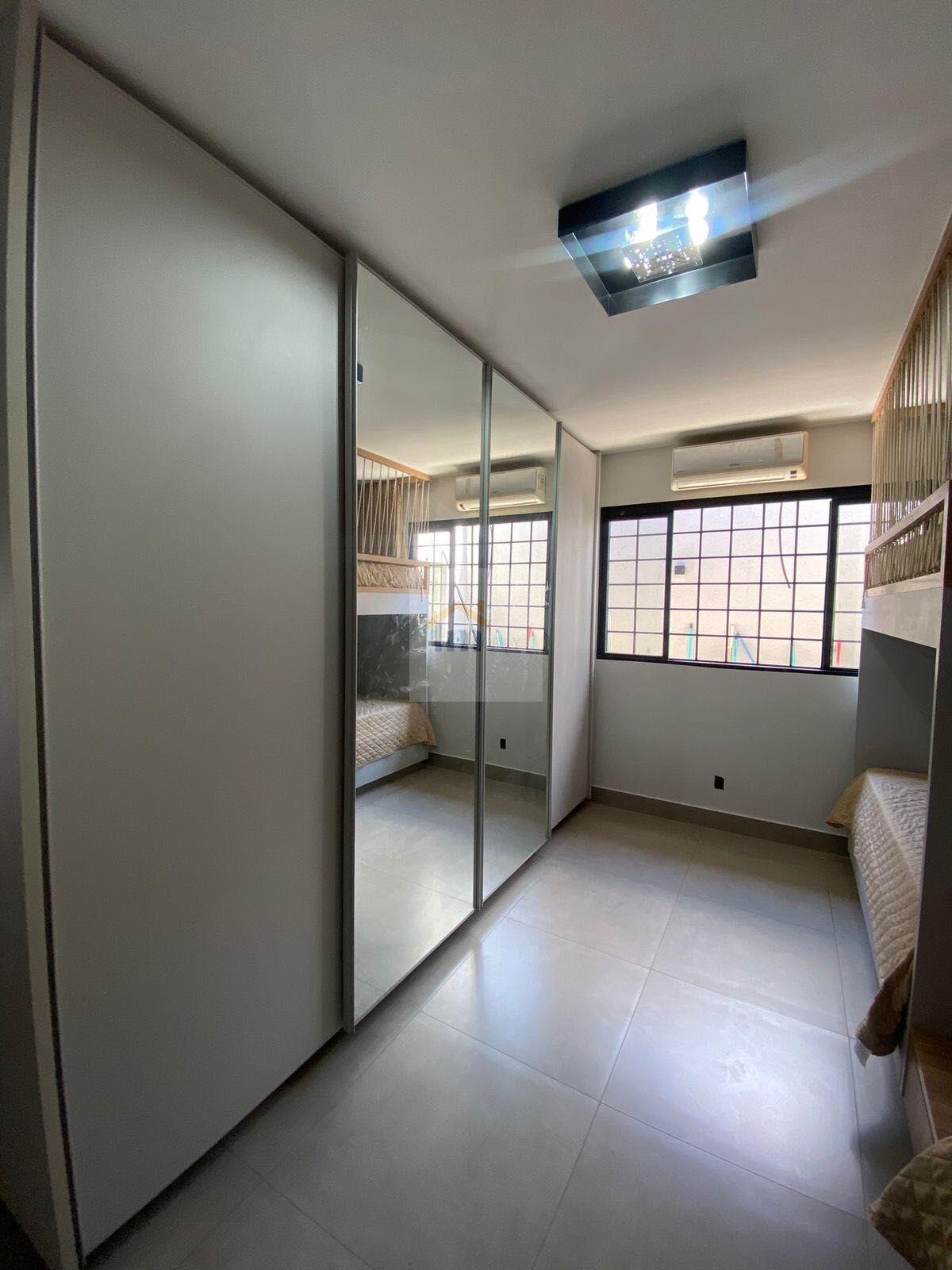 Casa à venda com 4 quartos, 200m² - Foto 25