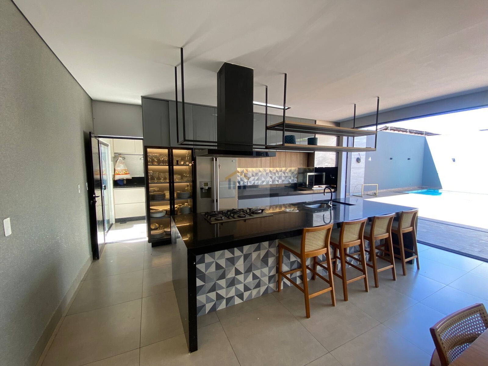 Casa à venda com 4 quartos, 200m² - Foto 19
