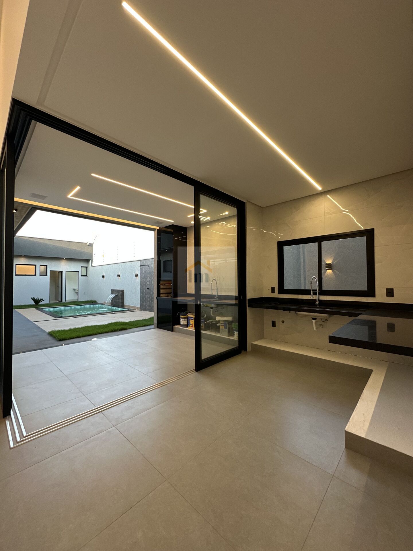 Casa, 3 quartos, 174 m² - Foto 1