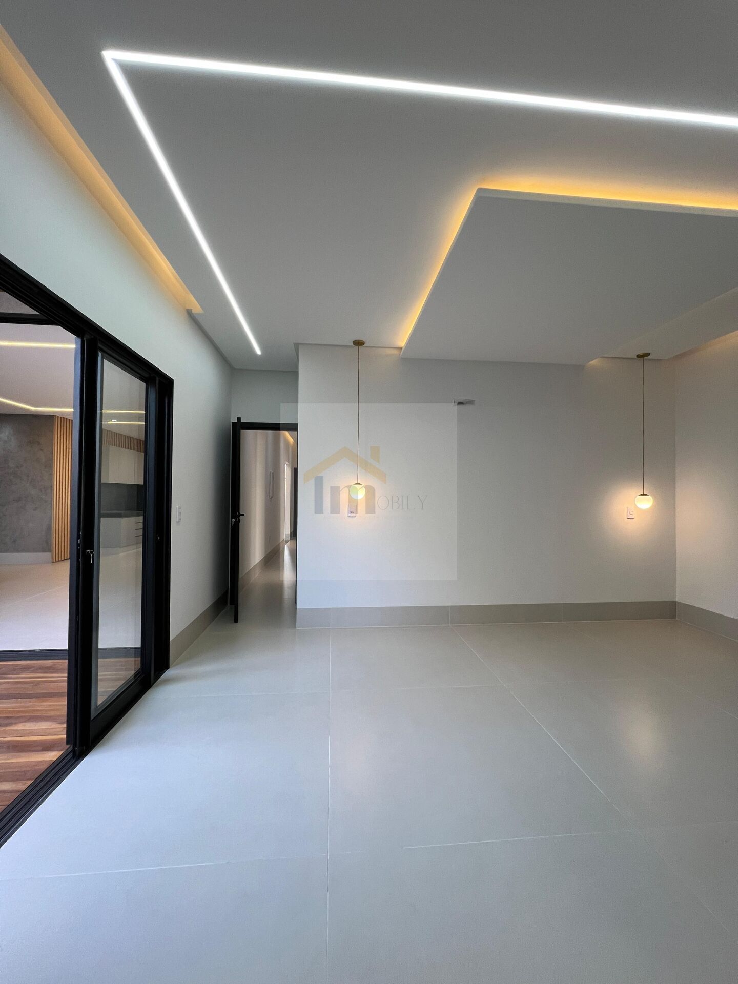 Casa à venda com 4 quartos, 237m² - Foto 4