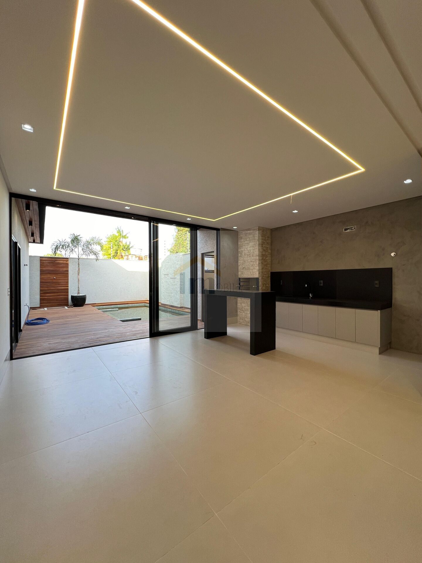 Casa à venda com 4 quartos, 237m² - Foto 23