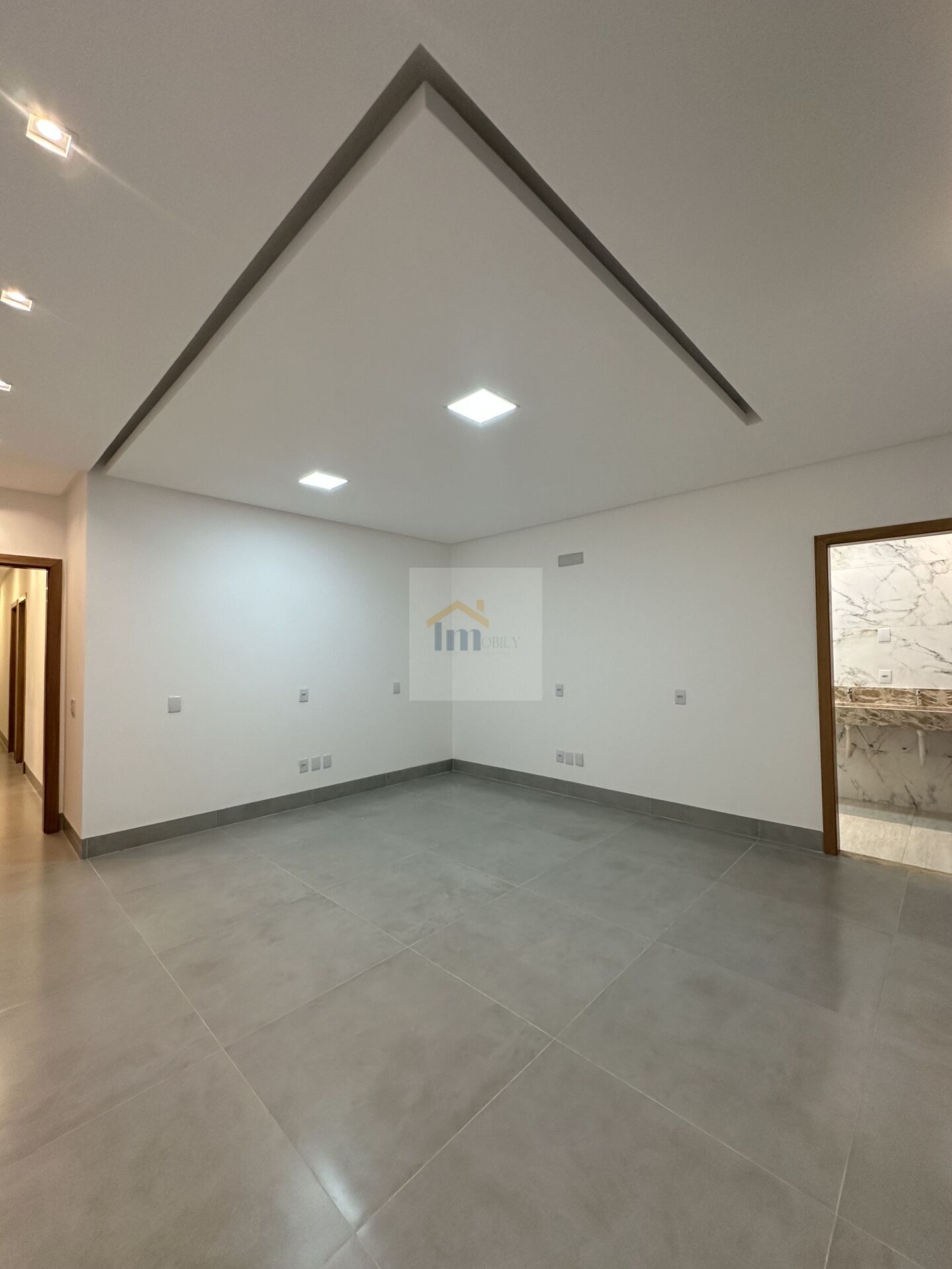 Casa à venda com 4 quartos, 200m² - Foto 17