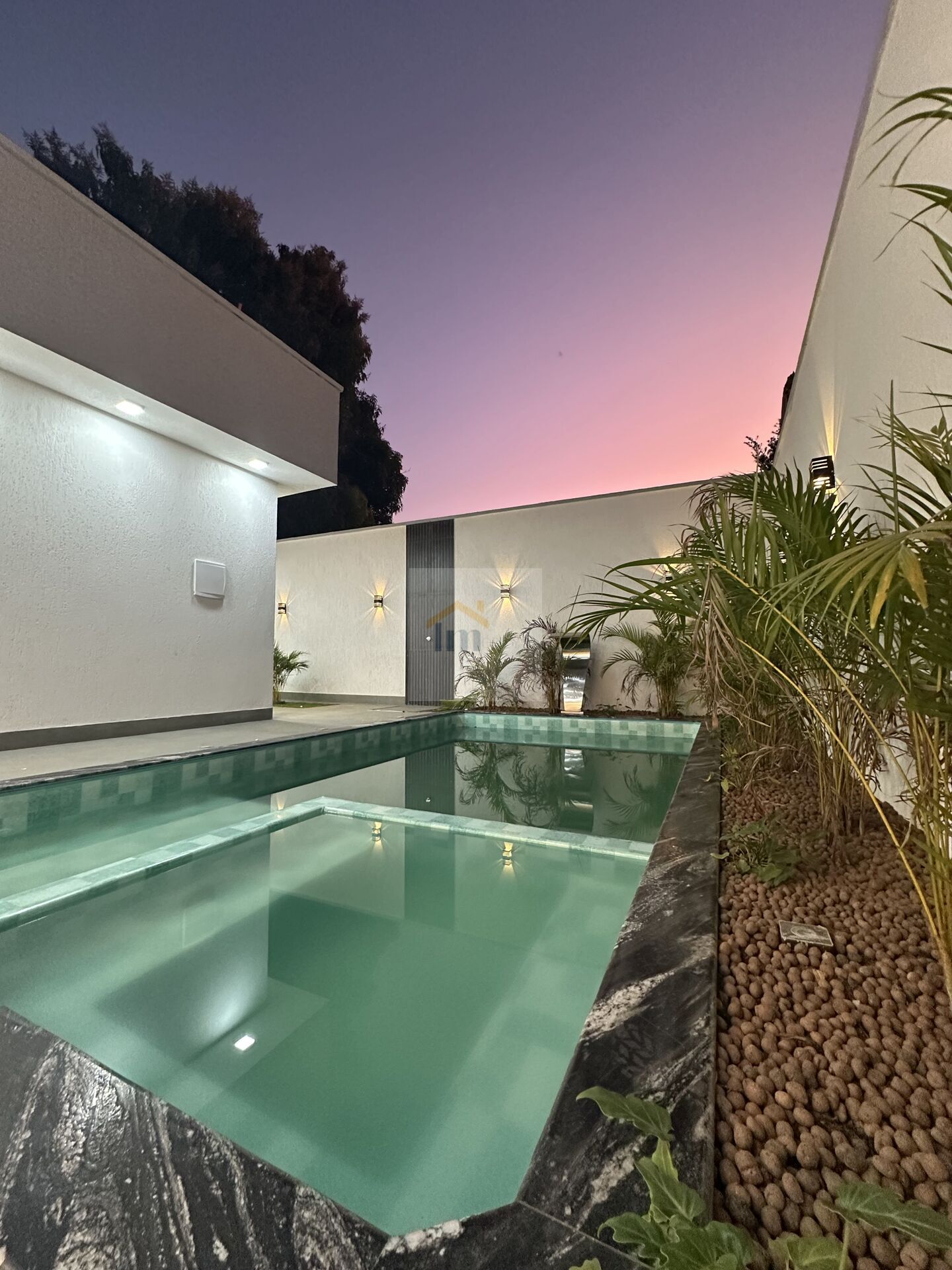 Casa à venda com 4 quartos, 200m² - Foto 13