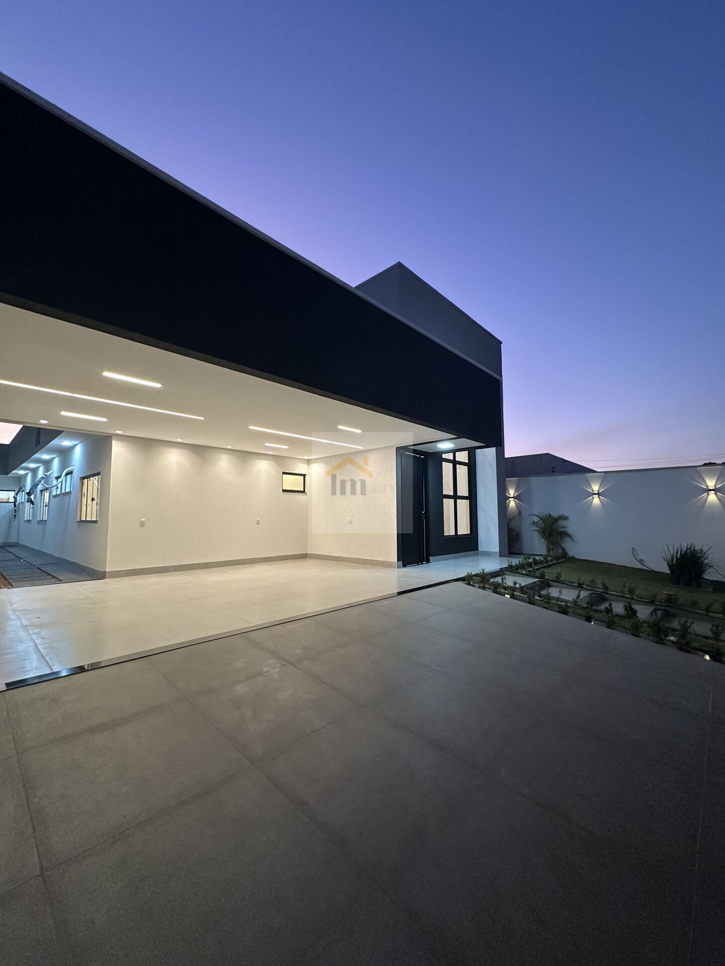 Casa à venda com 4 quartos, 200m² - Foto 12