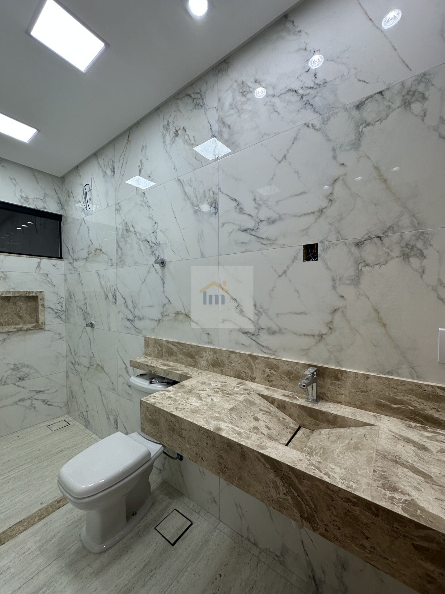 Casa à venda com 4 quartos, 200m² - Foto 29