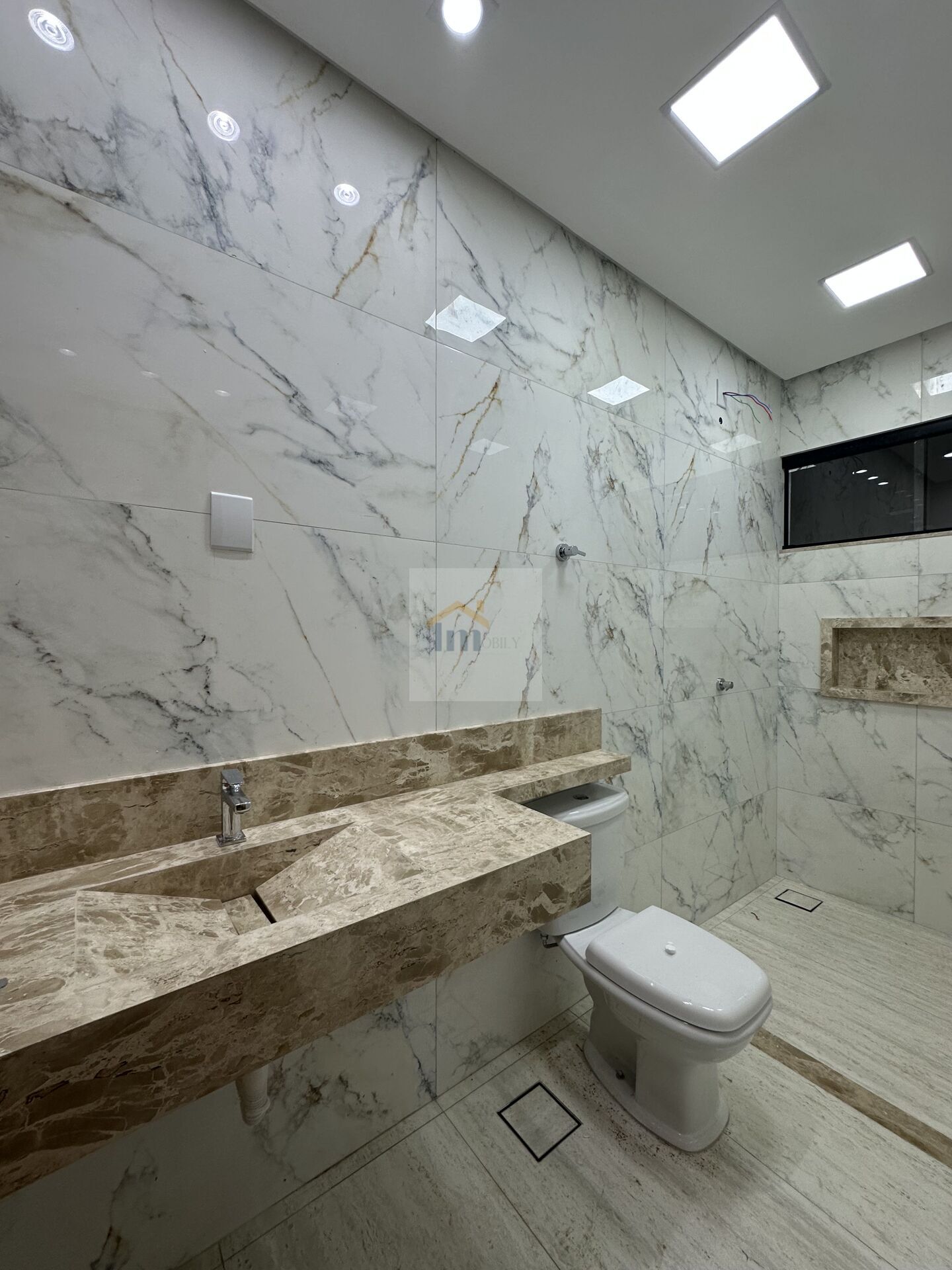 Casa à venda com 4 quartos, 200m² - Foto 25