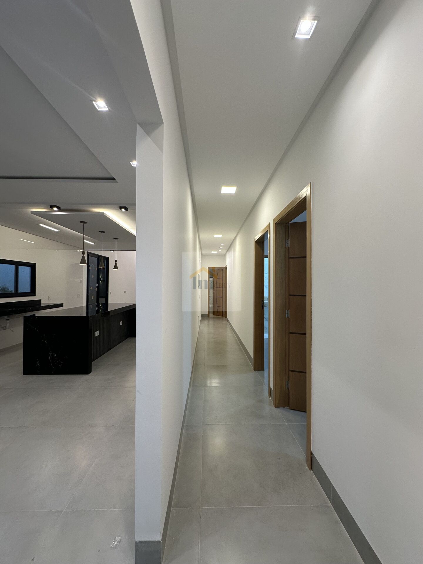 Casa à venda com 4 quartos, 200m² - Foto 23