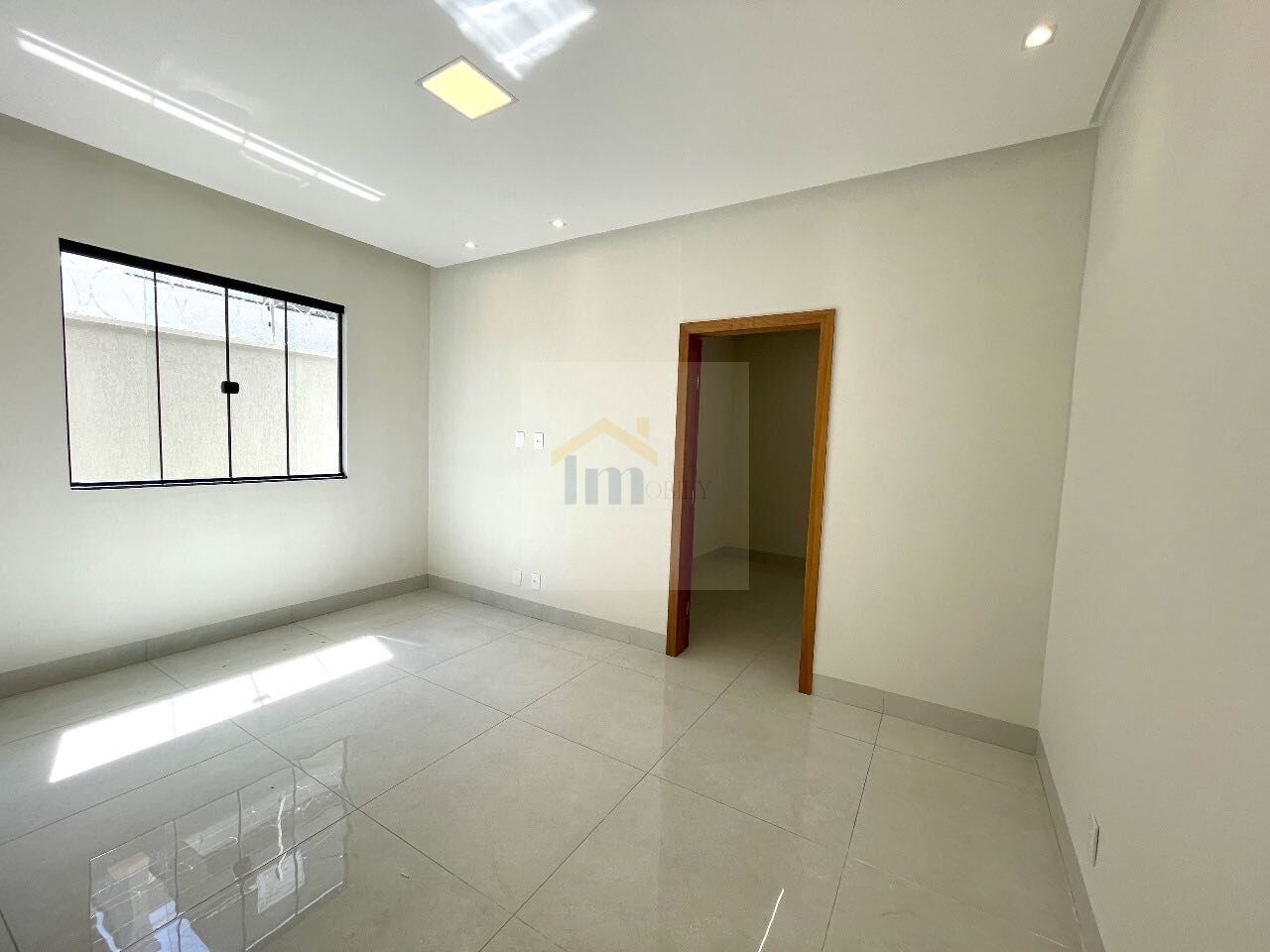 Casa à venda com 3 quartos, 174m² - Foto 4