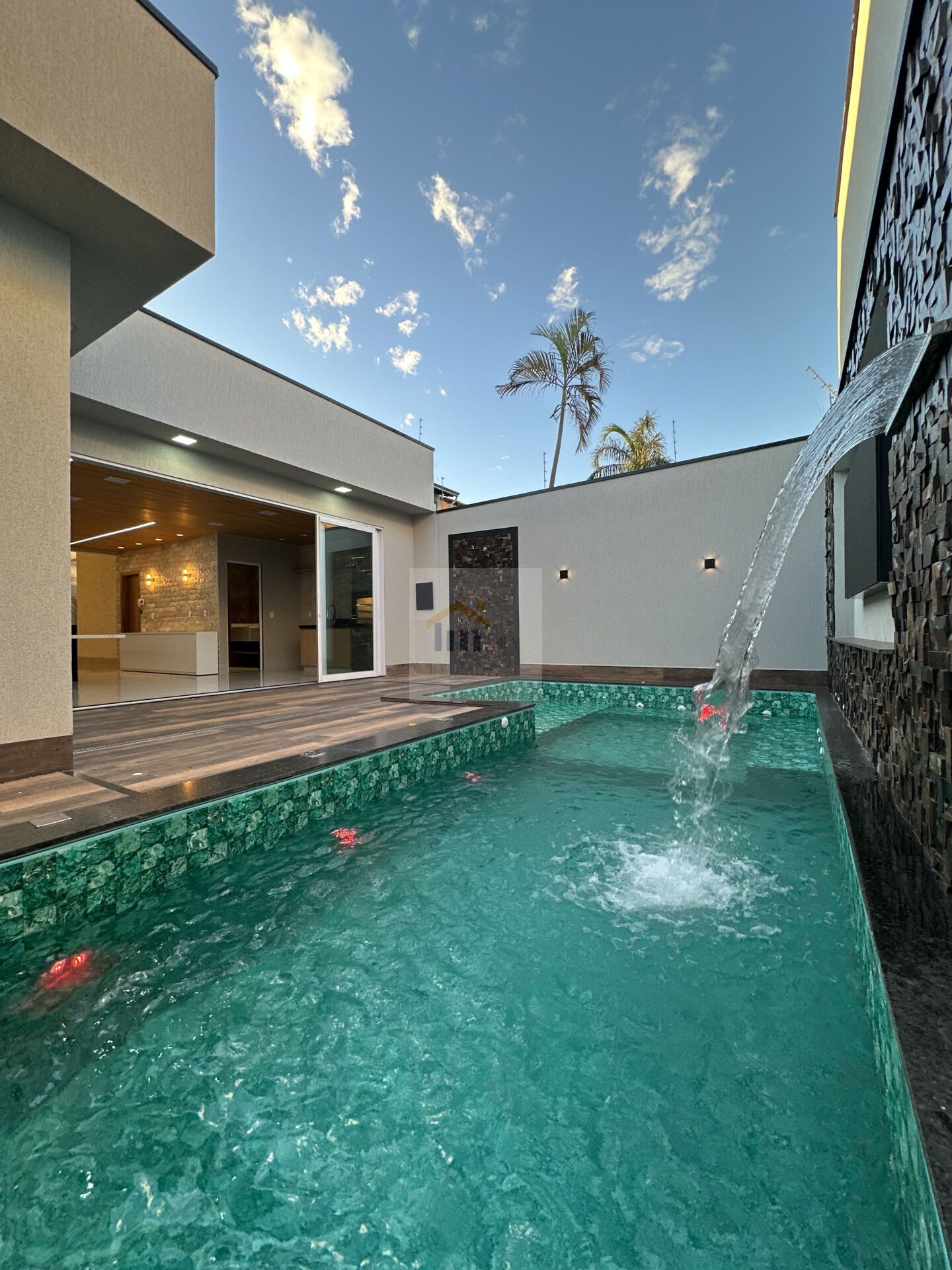 Casa à venda com 3 quartos, 230m² - Foto 15