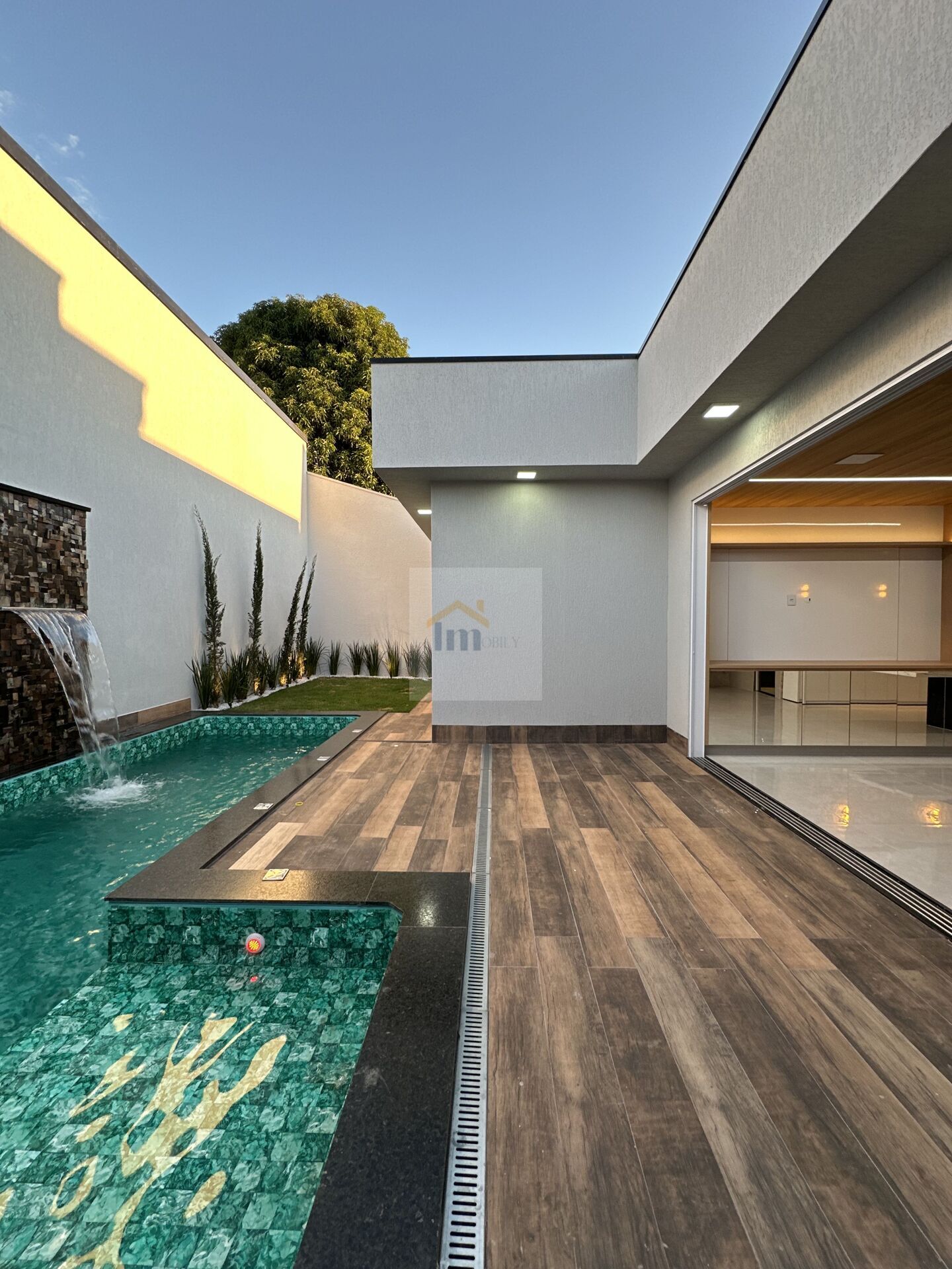 Casa à venda com 3 quartos, 230m² - Foto 14
